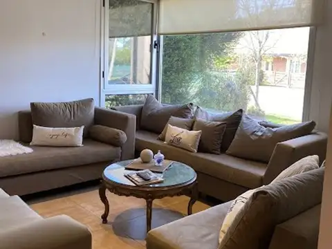 Casa en Venta al Este