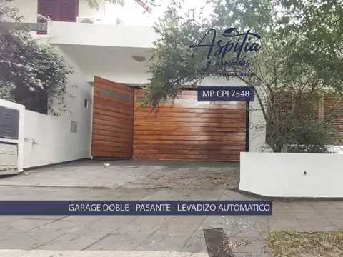 ALQUILER Casa 3 dormitorios con departamento independiente Urca Córdoba