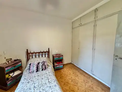 VENTA - Casa  3 Dormitorios, Patio y Cochera, Rosario