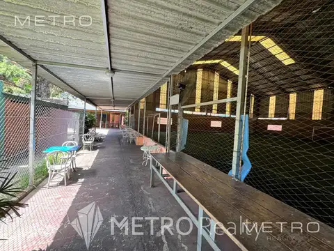 Galpon en Venta 68  mts Fondo