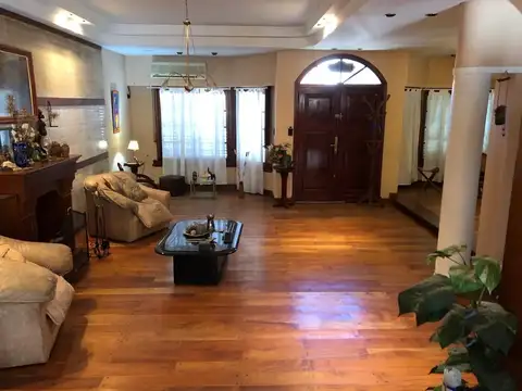 Casa en Venta en Ramos Mejia, USD 325.000