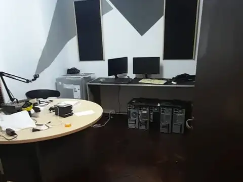 SE VENDE OFICINA EN EL CENTRO