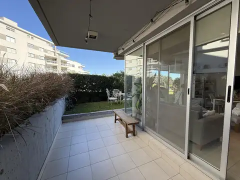 Departamento en Alquiler con 1 cocheras