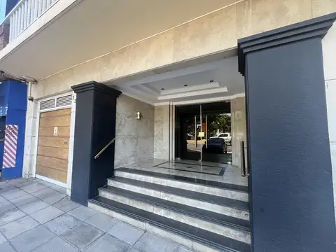 Av. del Libertador  al 200