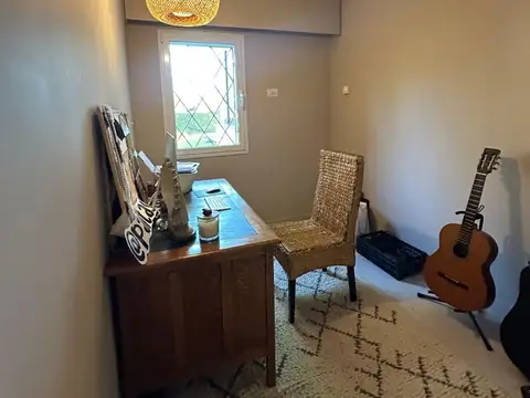 Venta 3 Dormitorios con Jardín en Carrasco Sur