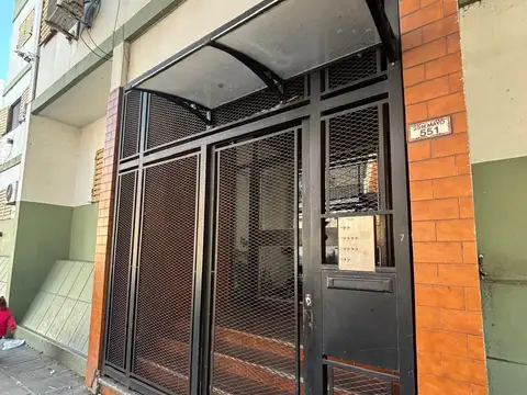 25 de mayo 500, Piso 1