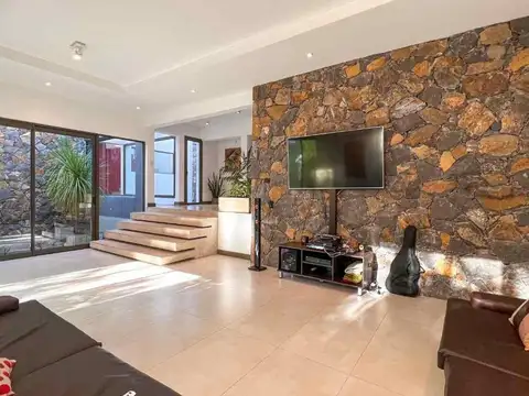 Casa en Venta en Chacras de Coria, USD 480.000