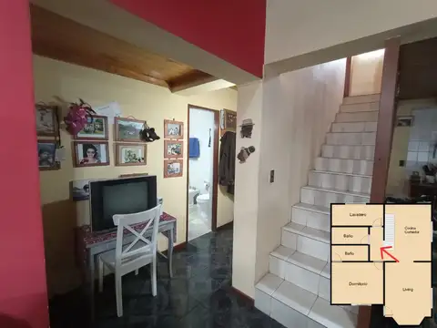 Casa 4 ambientes con 2 baños