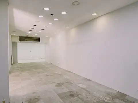 AV REMEDIOS DE ESCALADA 900