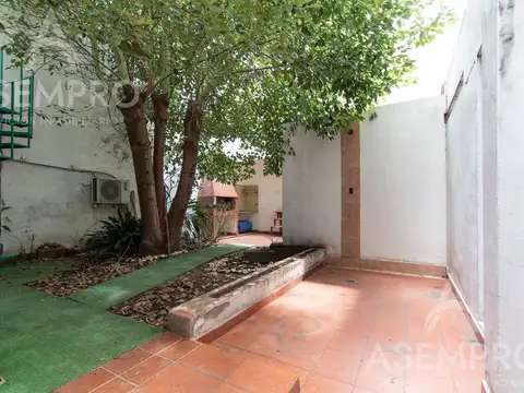 Depto Tipo Casa en Alquiler de 6 ambientes
