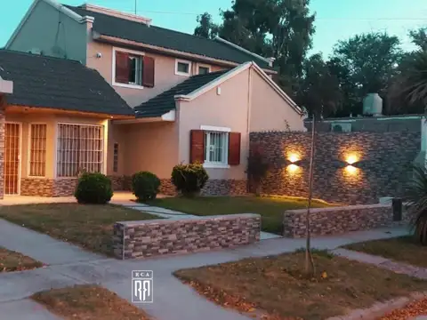 CASA APTA ACREDITO - CENTENARIO