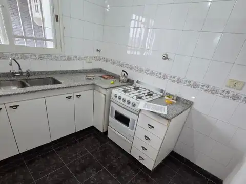 Casa en Alquiler en Carapachay, $ 900.000