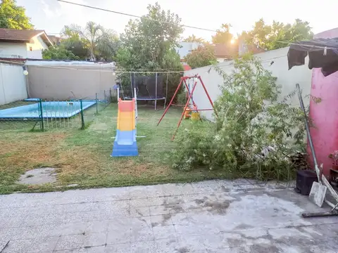 Casa en Venta en Villa Adelina, USD 210.000