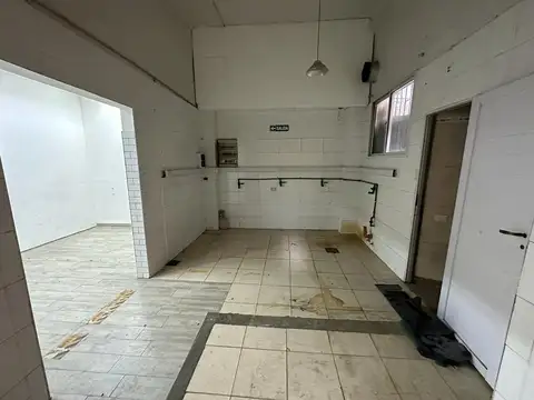 Local en Alquiler en Monserrat, $ 1.800.000