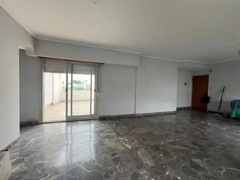 Departamento en Venta en Ramos Mejia Sur, USD 120.000