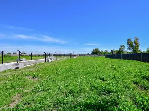 Terreno en Venta en Joaquin Gorina, USD 44.000