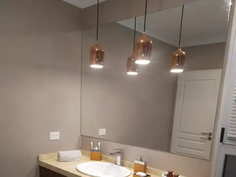 Casa en Venta en Villa Sarmiento, USD 295.000