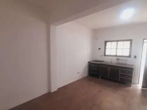 Depto Tipo Casa en Alquiler al Este