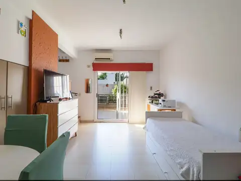 Depto Tipo Casa en Venta de 2 ambientes