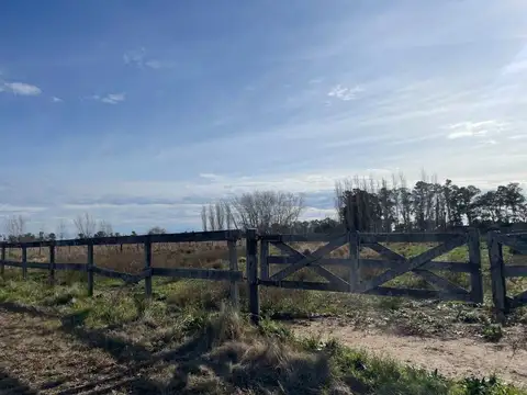 LOTE EN VENTA EN CLUB DE CAMPO CHACRAS BRAGADO