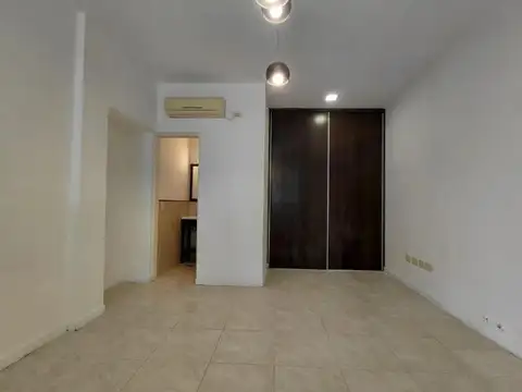 Oficina en Alquiler en Castelar Norte, USD 500