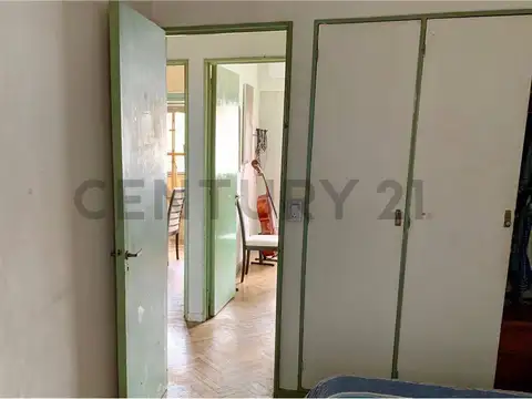 Mario Bravo 1000, Piso 0