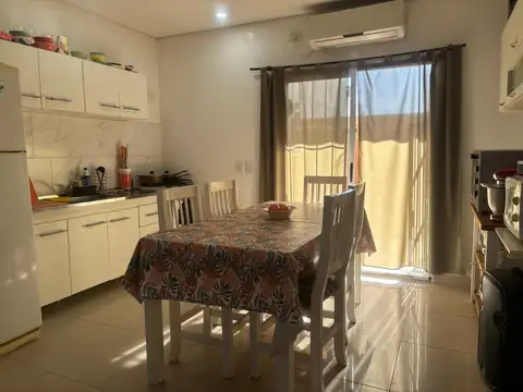 Departamente Duplex en Venta en Villa de Mayo, Malvinas Argentinas