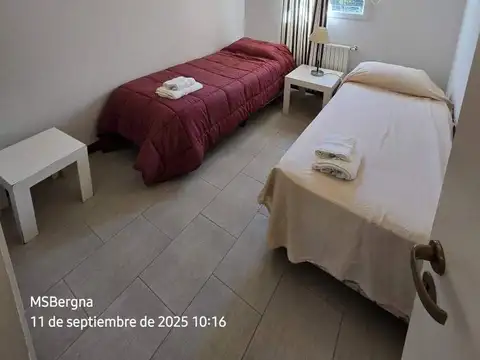 Casa en Alquiler Temporal con 2 cocheras