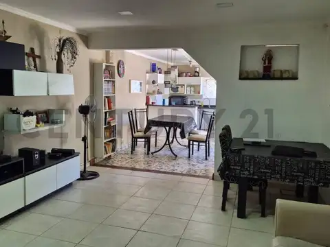 Casa en Venta en Castelar, USD 135.000