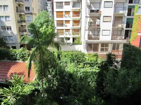 Venta Recoleta contrafrente muy luminoso