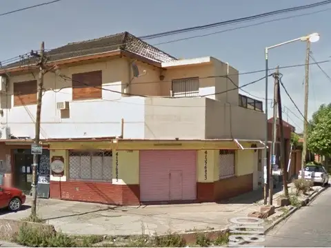 LOCALES CON VIVIENDA EN PLANTA ALTA en Jose Leon Suarez