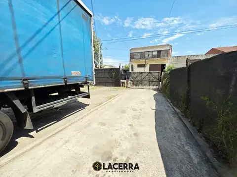 Galpon en Venta 10  mts Frente