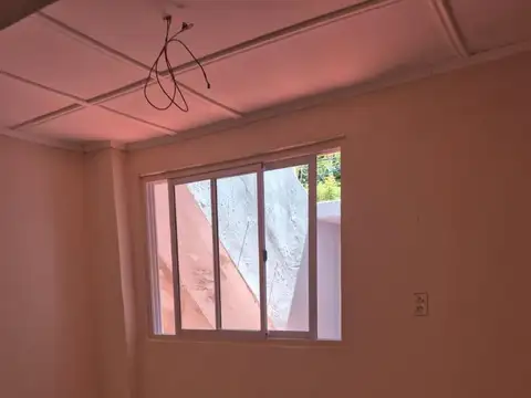 Martínez Casa tipo PH de 2 ambientes al rente