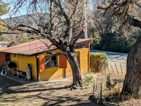 Ideal emprendmiento! Se vende casa sobre Ruta 14, Hornillos, Traslasierra