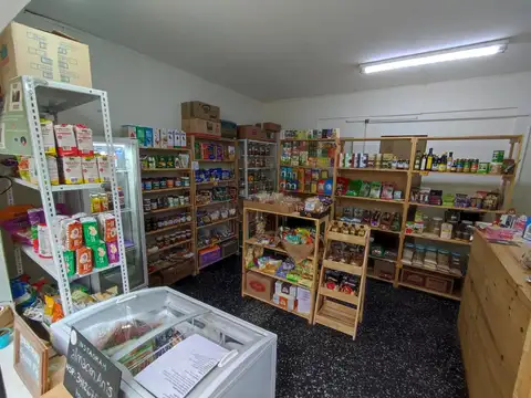 Local en Venta Via Púb.