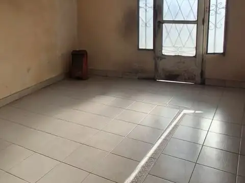 Avenida López y Planes 4900