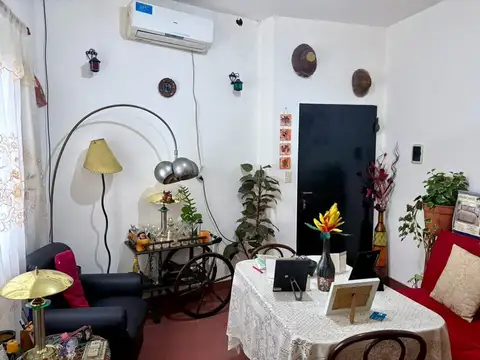 Depto Tipo Casa Monoambiente con 1 baño