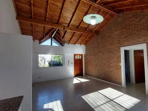 Venta PH en Remedios De Escalada