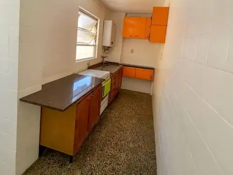 Dpto 3 amb, 60 mts total, muy luminoso, al cfte, Flores