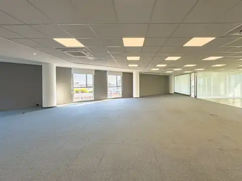 Oficina en Venta con 1 cochera