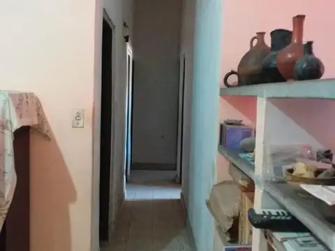 Casa 6 ambientes con 1 baño