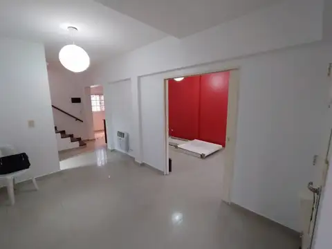 PH TIPO DUPLEX DE 3 AMBIENTES CON PATIO