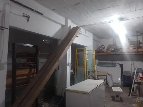 Venta de local con casa en San Jose al 500