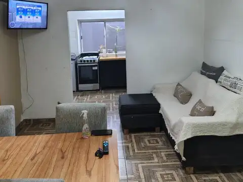 Depto Tipo Casa 3 ambientes con 1 baño