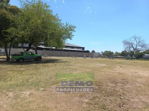 Terreno en Venta 23  mts Fondo