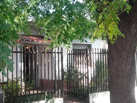 Casa en venta en Moron Sur