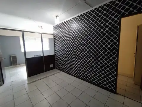 Oficina en Alquiler en Moron Sur, $ 280.000