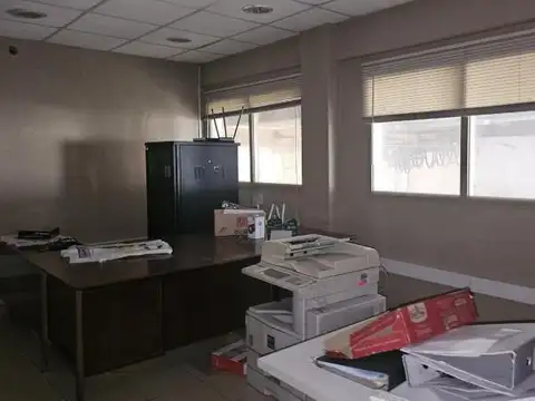 Galpon en Venta 30  mts Frente