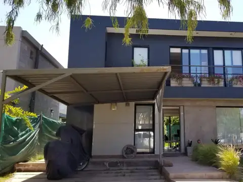 Casa en Barrio Lar de Drummond