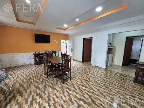 Casa en Venta con 1 cochera